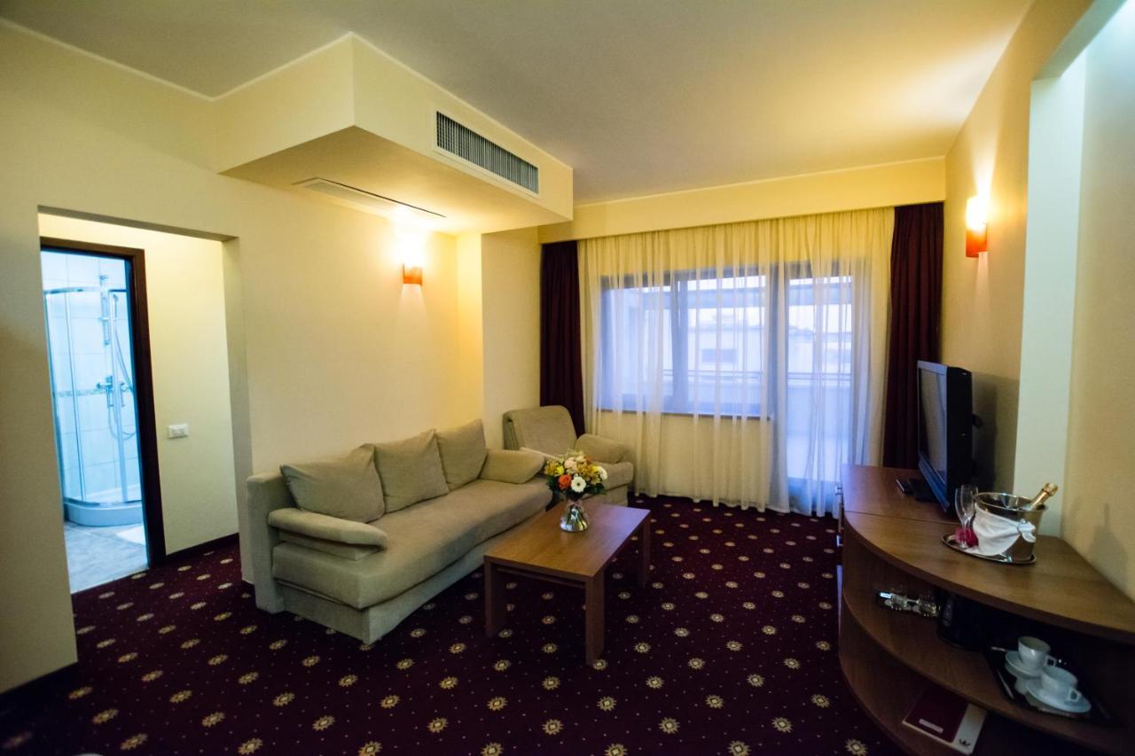 Hotel Ferdinand Constanta Exterior photo
